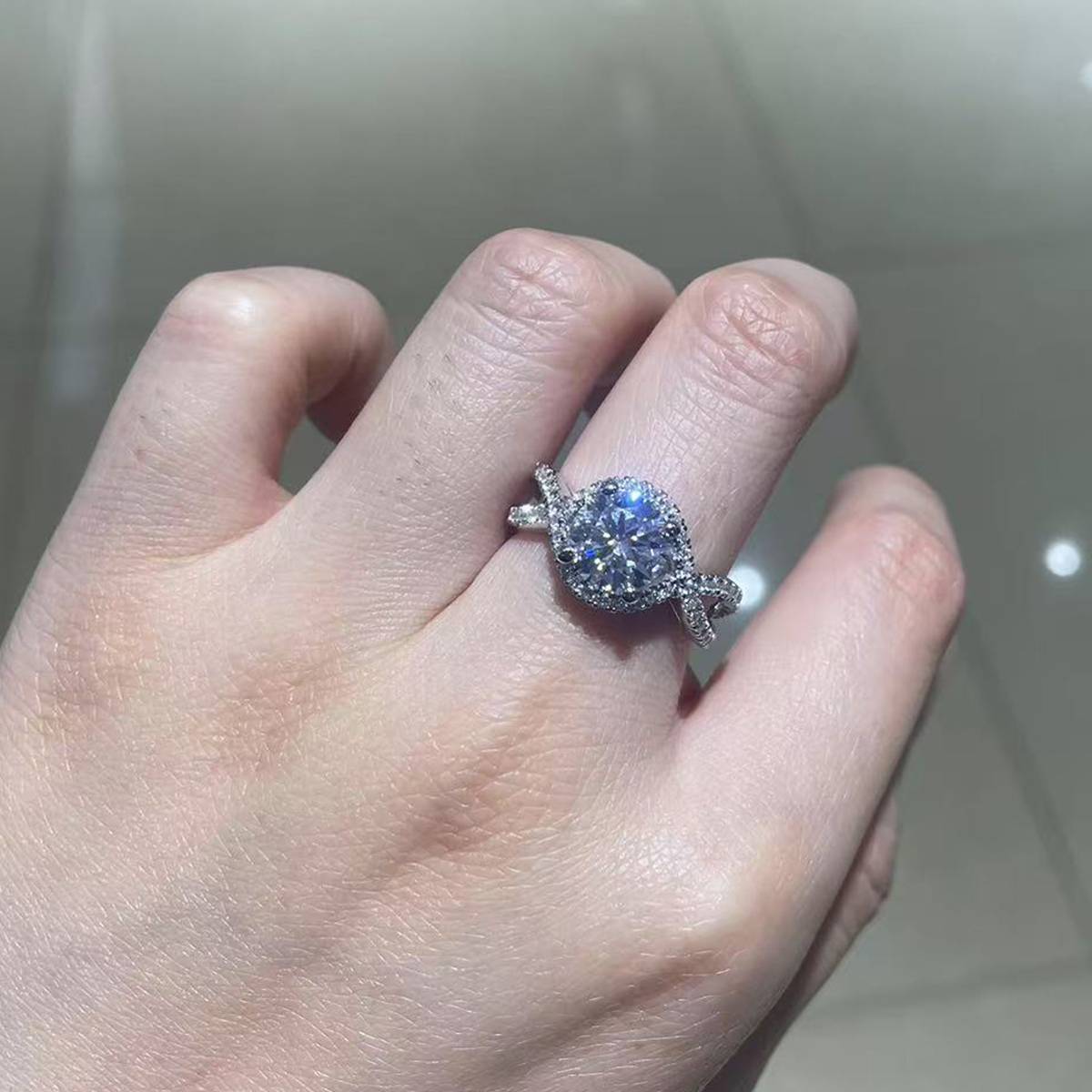 Twisted arm round bag women's ring S925 silver plated platinum custom selection main stone Moissanite 2.0ct/Side Stone Cubic Zirconia